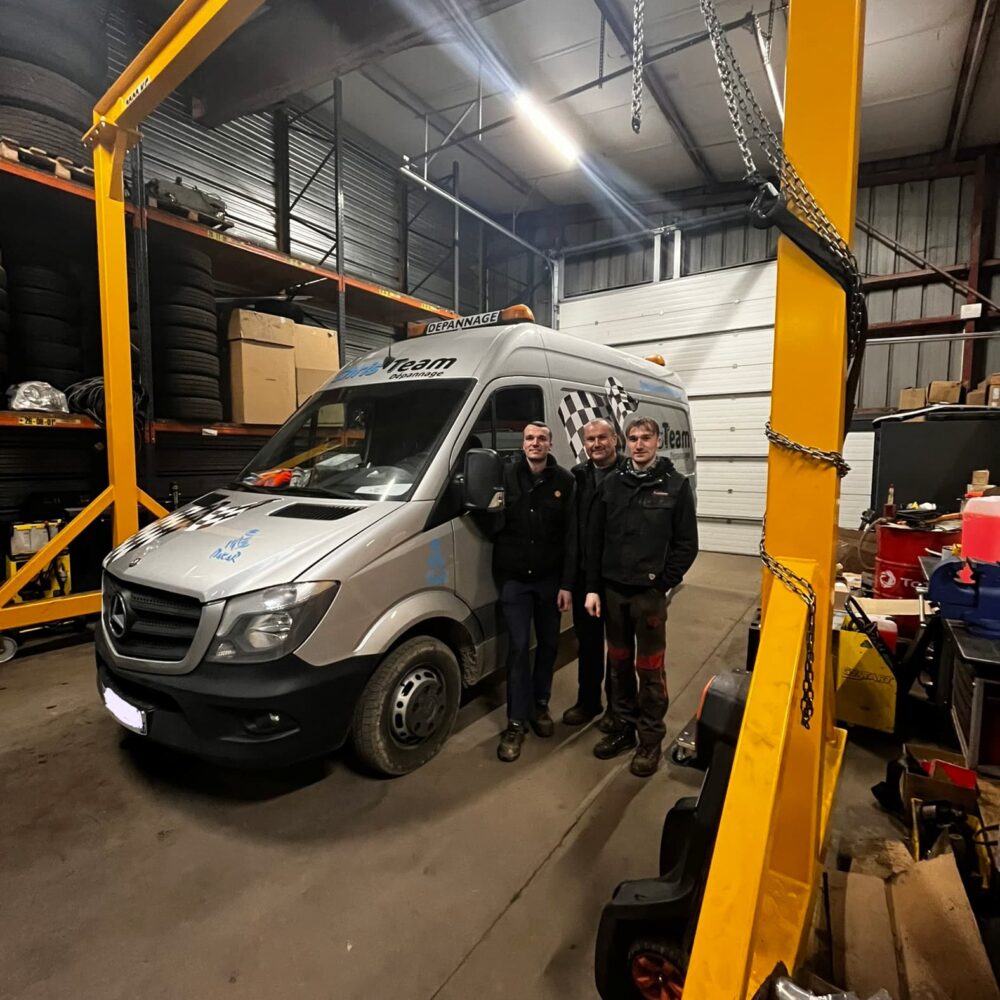 M&eacute;canicien sp&eacute;cialis&eacute; dans la r&eacute;paration de poids lourd Mercedes en France et en Europe Lingolsheim 2